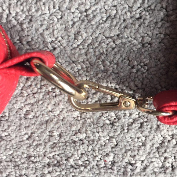 Red BCBG bag - Picture 5 of 7